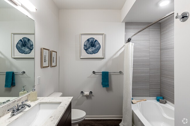 2HAB, 2BA - 1,140 ft²