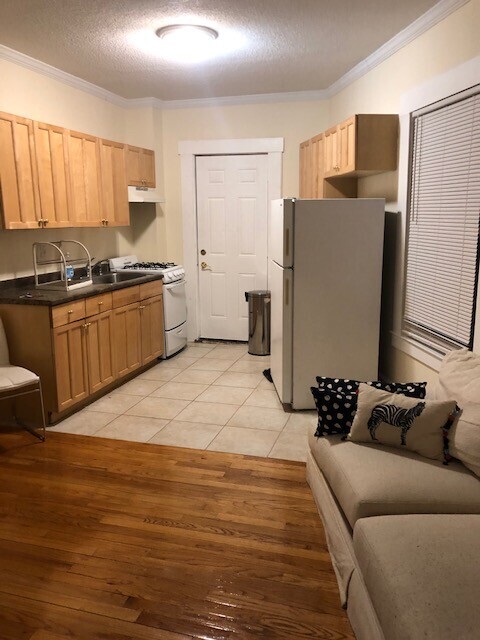 Photo - 27 Forest St Unit #1