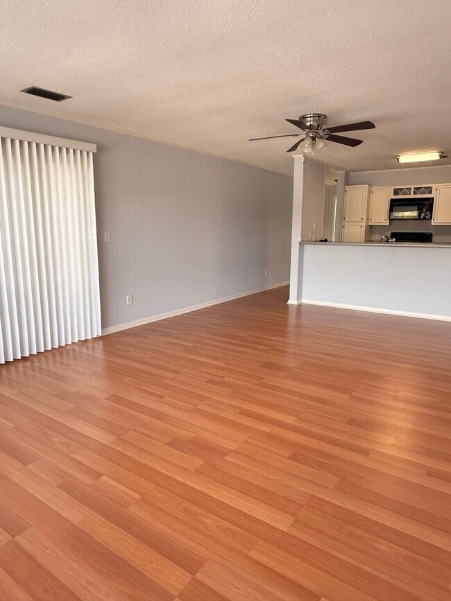 Photo - NAPIER Unit 300 Yacht Club Drive