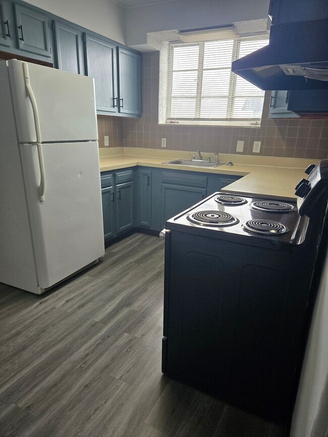 Photo - 3 bedrooms, 1.5 bathrooms. Unidad 10-2AE