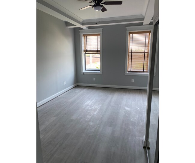 Photo - 146 N East Ave Unit D  Available $850