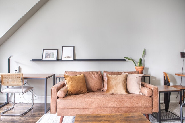 Photo - 225 E Michigan St Unidad ID1379016P