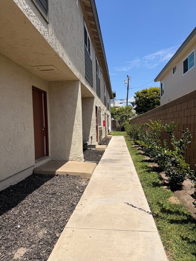 Photo - 5776 Rostrata Ave Unit 3