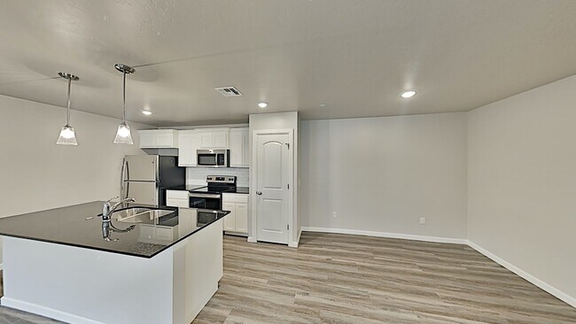 Photo - 2 Bedrooms 2 Bathroom 2 Car Garage Duplex Close to Broadway Extension, a short distance from Edmo...