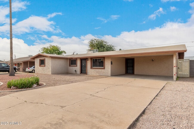 Photo - 1320 S Beck Ave