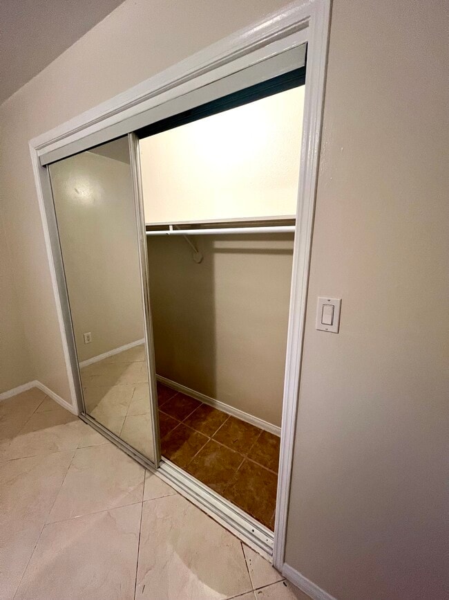 Photo - 6188 Mesa Ave Unit Apt 3