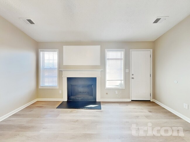 Photo - 1403 Westward Dr SW