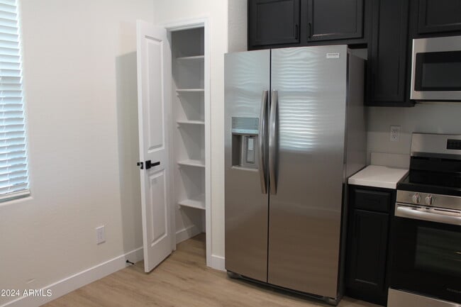 Photo - 739 W Dana Dr