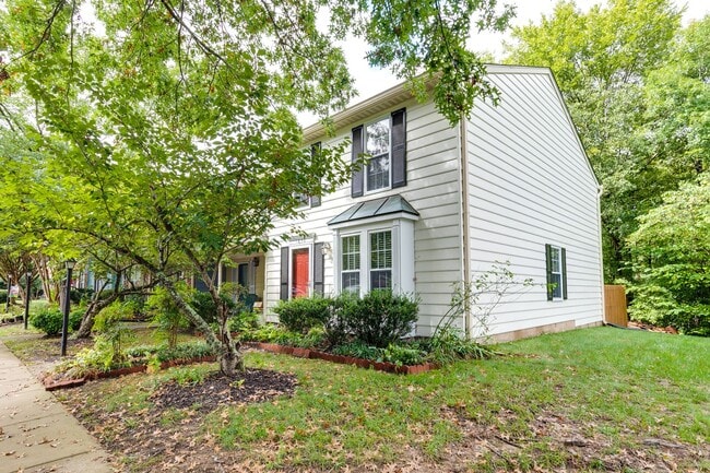 Photo - Wonderful End Unit Townhome Available Near...