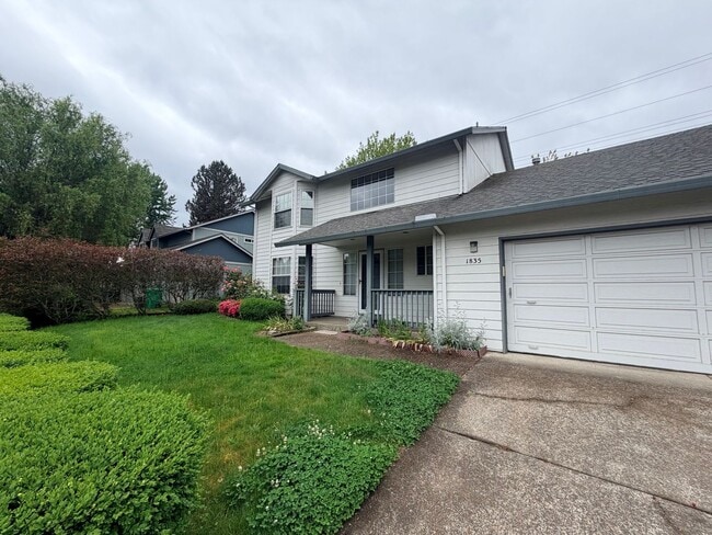 Photo - 1835 NE 56th Ave