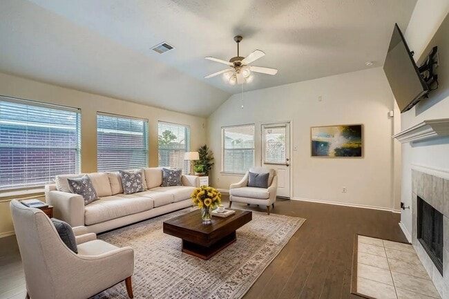 Photo - 24607 Tribeca Ln