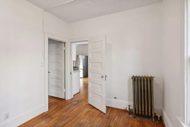 Photo - 104 W 27th St Unidad 1