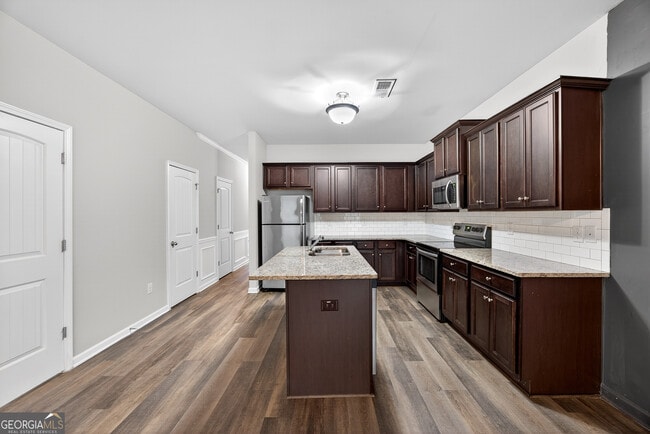 Photo - 4497 Ravenwood Dr