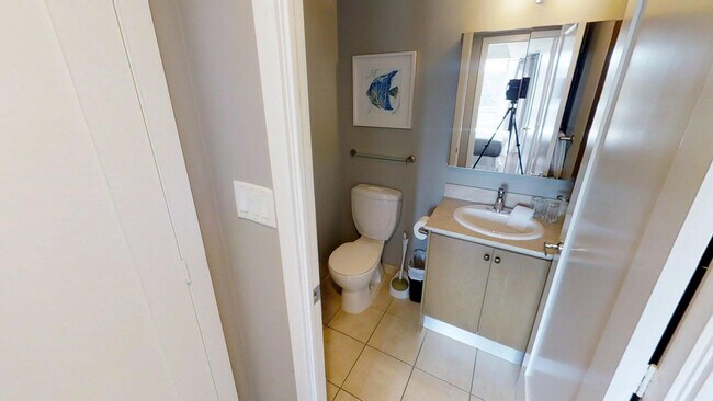 Photo - 20 Blue Jays Way Unit FL1-ID1030944P