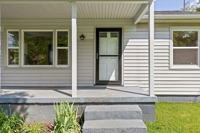 Photo - 1604 E Ridge Ave