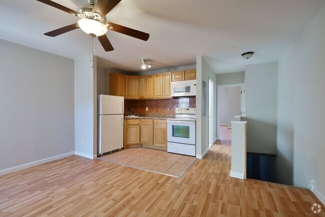 Building Photo - 1440 W Grange Ave Unit 2F Rental
