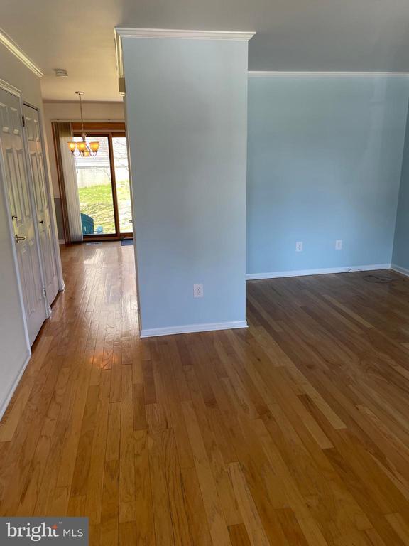 Photo - 105 Bradbury Rd