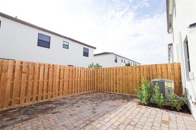 Photo - 23057 SW 129th Pl