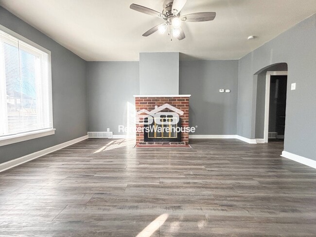 Photo - 212 N 13th St