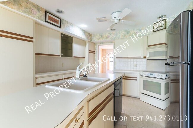 Photo - 534 Warwick Ln