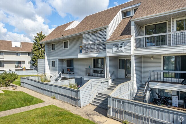 Photo - Deerwood Place