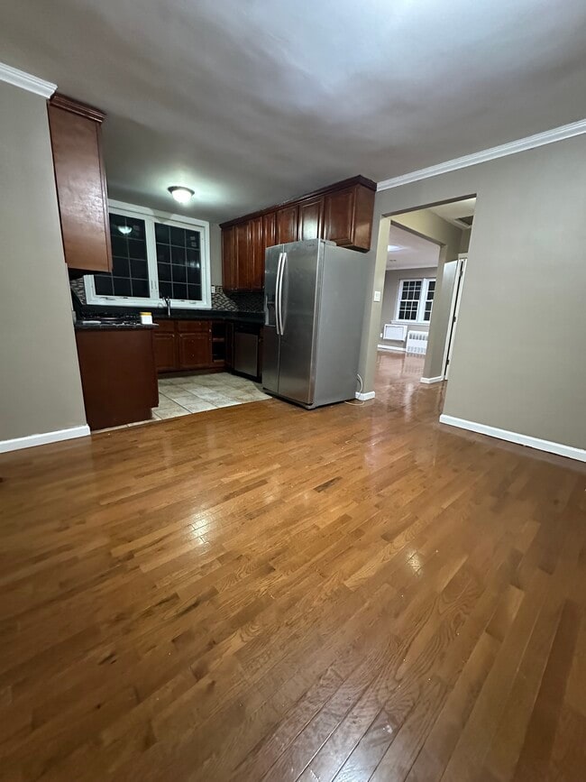 Photo - 1135 E 84th St Unit 1