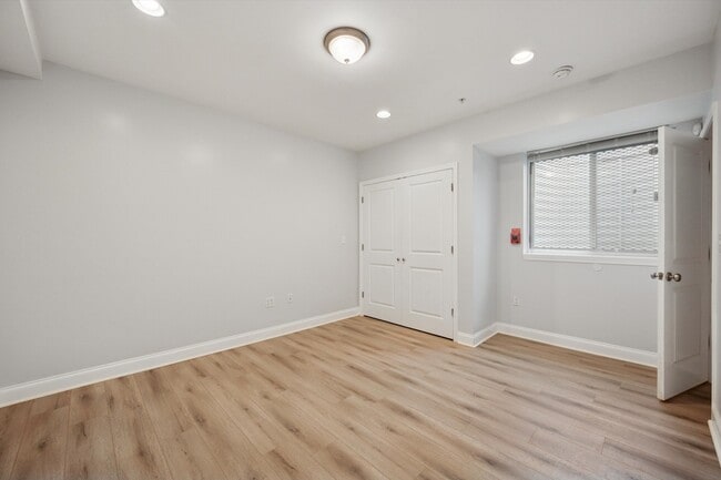 Photo - 1856 N 17th St Unit 1F