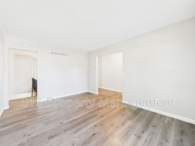 Photo - 11125-11127 E 84th Terr Unidad 11127