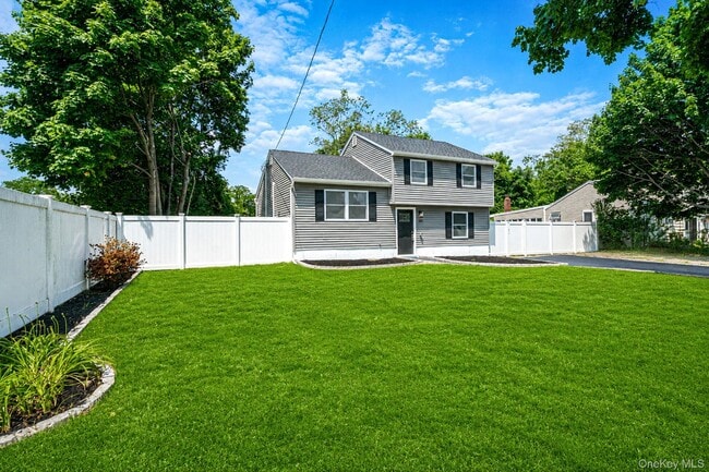 Photo - 610 Americus Ave