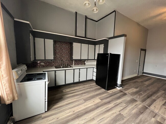 Photo - 317 S Clinton Ave Unit Apartment # A