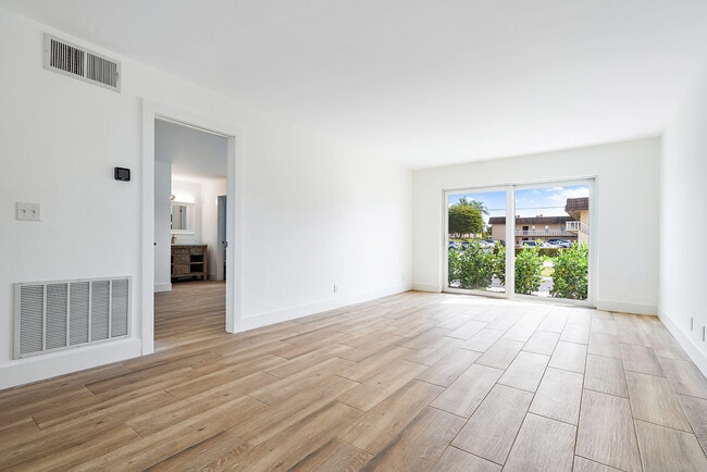 Photo - 401 Southwind Dr Unit 3