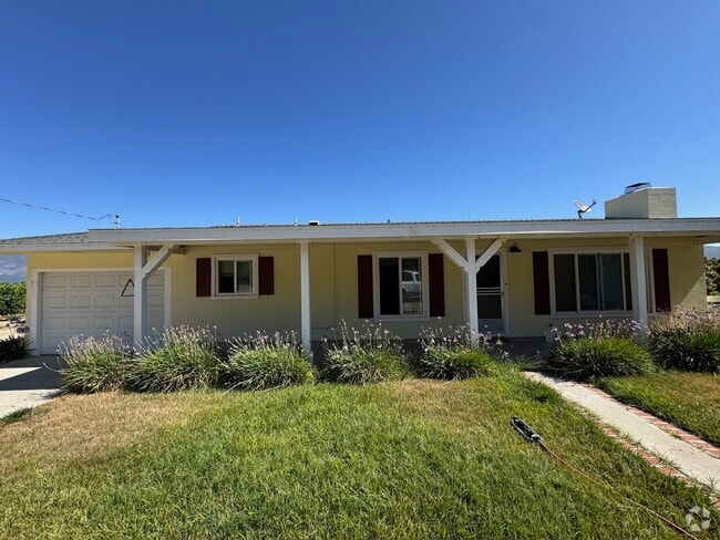 Building Photo - 345 E Guiberson Rd Rental