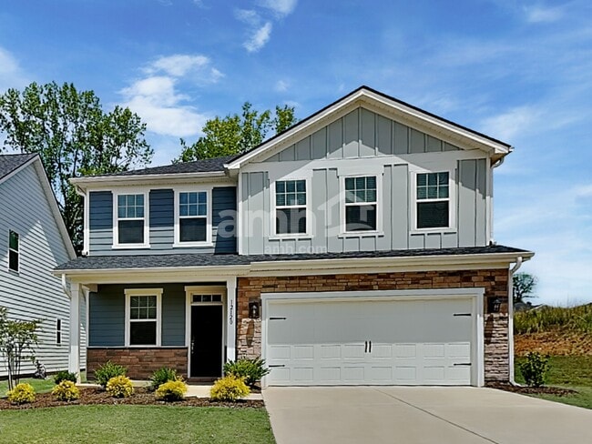 Building Photo - 5500A Farm Pond Ln