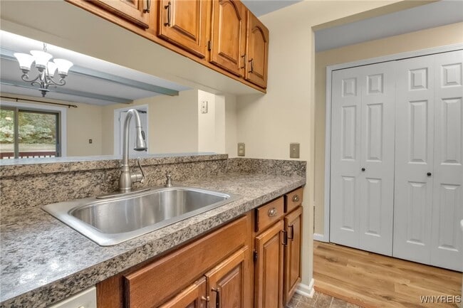 Photo - 270 Buffalo Rd