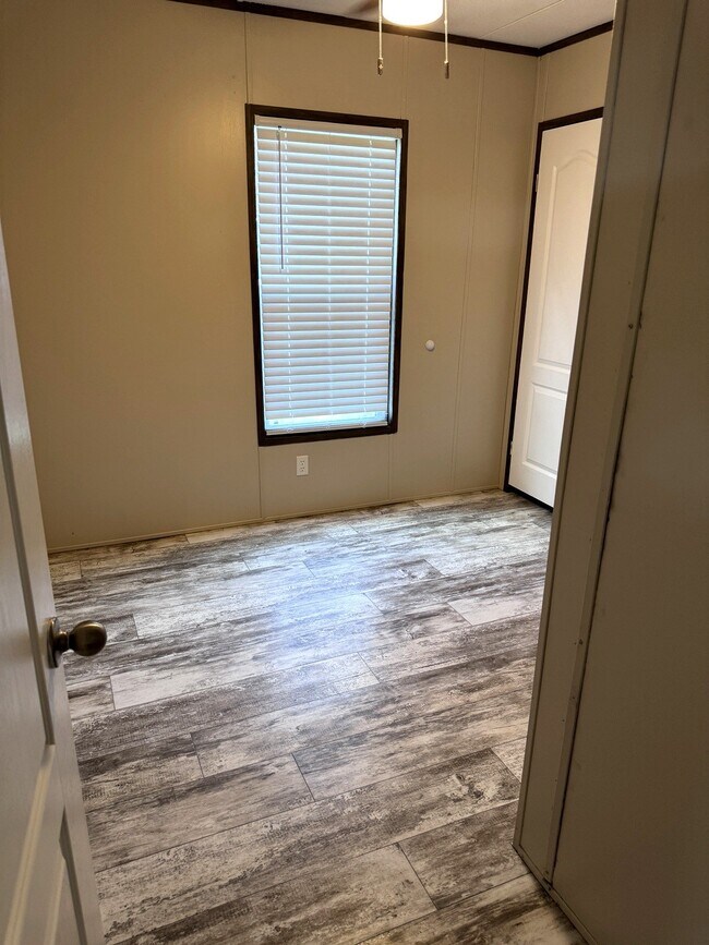 Photo - 25 County Rd 3893 W