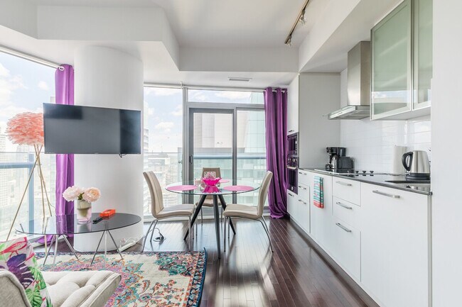 Photo - 807 York St Unit SI ID1515759P