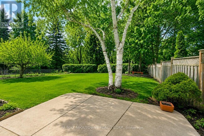 Photo - 440 Parkridge Crescent
