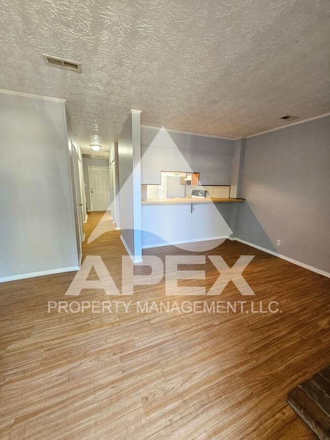 Photo - 9116 Cedarpark Ln NW