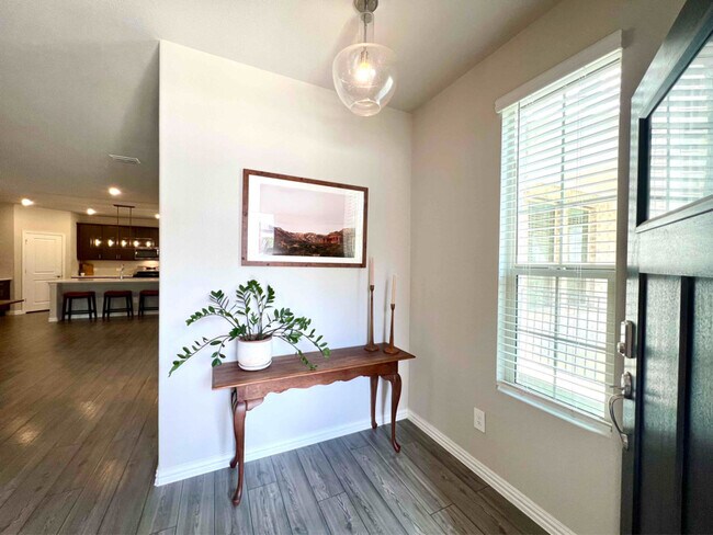 Photo - 2629 Gateway Ave