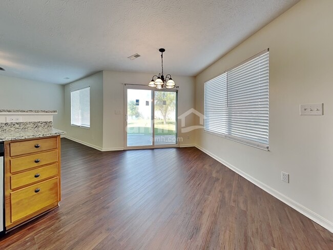 Photo - 1178 Edgewater Way