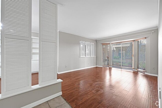 Building Photo - 800 Post Oak Blvd Unit 28 Rental