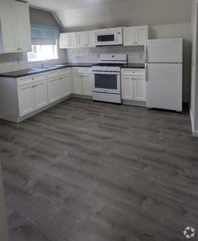 Building Photo - 426 1/2 S Washington St Rental