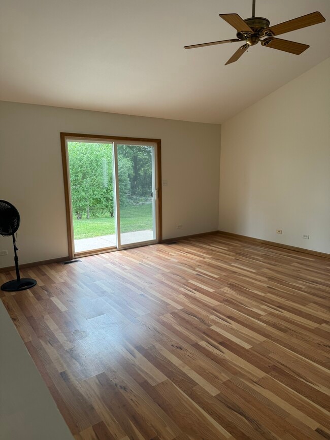 Photo - 817 Casey Ln