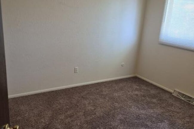 Photo - 2901 Vermillion Dr