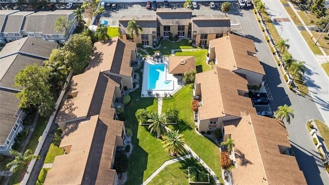 Building Photo - 1589 Greenlea Dr Unit 3