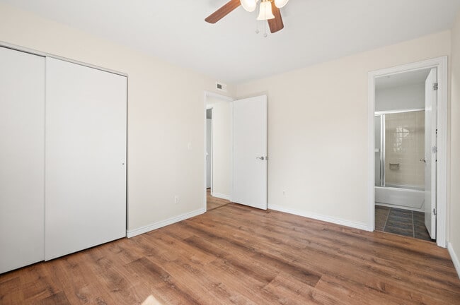 Photo - 281 S Zinnia Way Unit 281 S Zinnia Way Apt B.