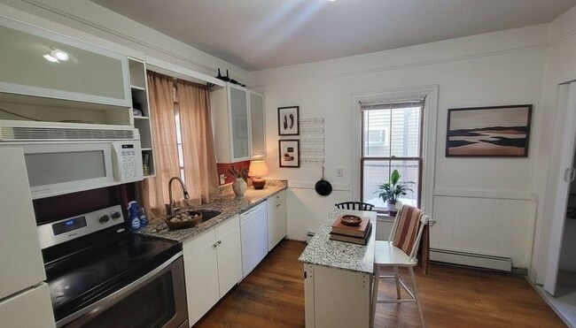 Photo - 22 Hingham St