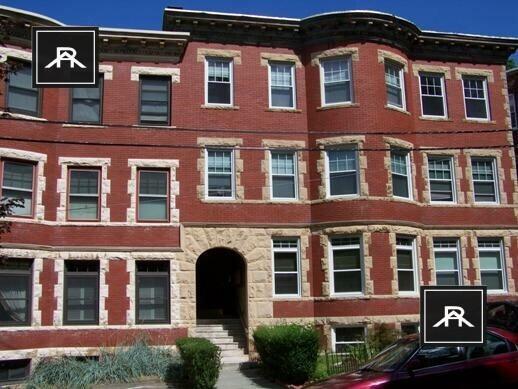 Photo - 4 bedroom in Brookline MA 02446 Unidad 1