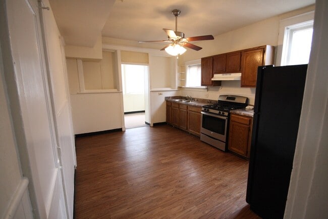 Photo - 4217 S Grand Blvd Unit 2F