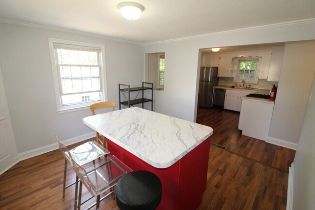 Photo - 155 Saint Charles St House